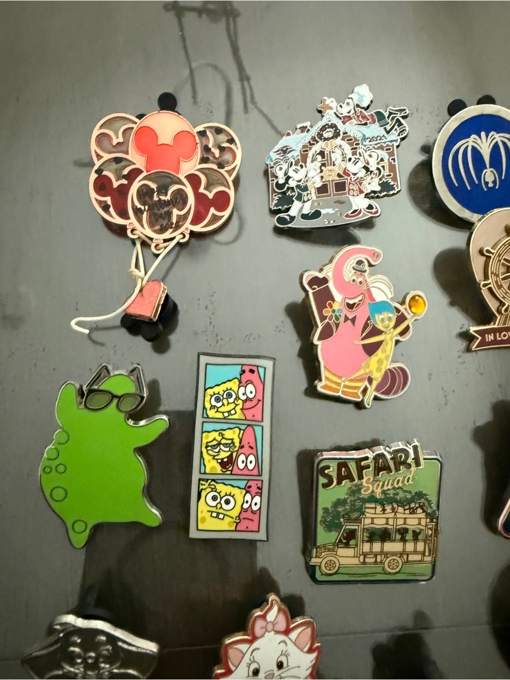 Disney Pin Lot Collection - Picture 5 of 10
